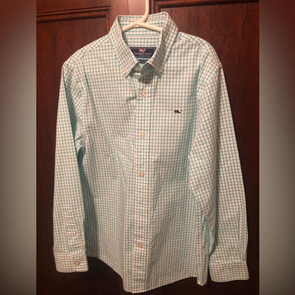 Boys Vineyard Vines Green Plaid Button Down Whale Shirt Size S (8-10)